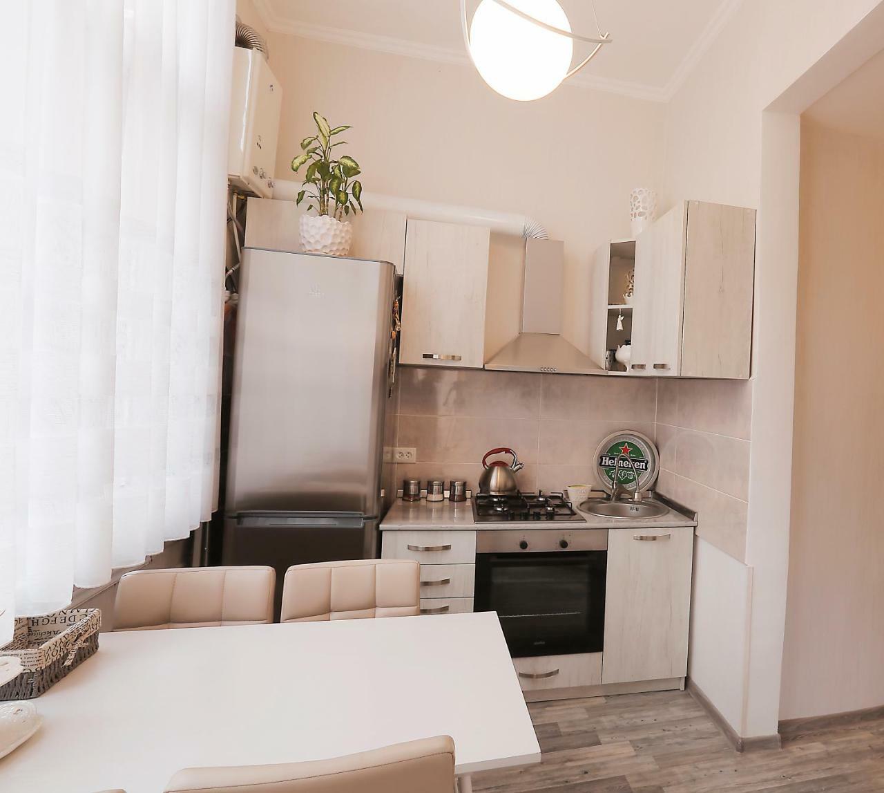 L&L Apartment Tbilisi Bagian luar foto